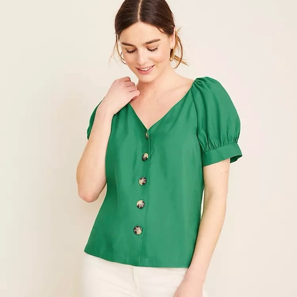 Ann Taylor Puff Sleeve V Neck Blouse Top Kelly Green Button Front Size Small NWT - Picture 1 of 7